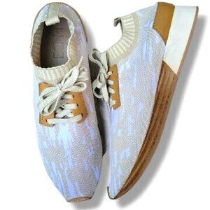 M4DE Women's Fashion Knit Sneakers Tan Beige Size 7.5